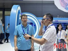 布的《演讲》写道：人工智能将进一步从“效率